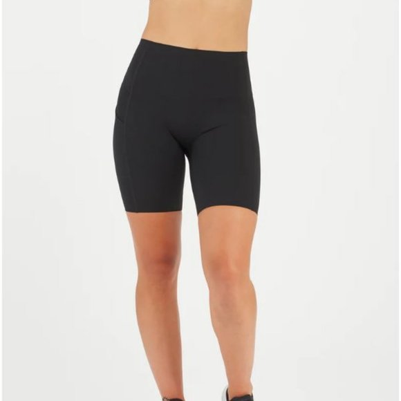 Spanx EveryWear Icon Bike Short w/Pocket 7" 50204R Black - Large Excellent Cond. - Picture 4 of 9